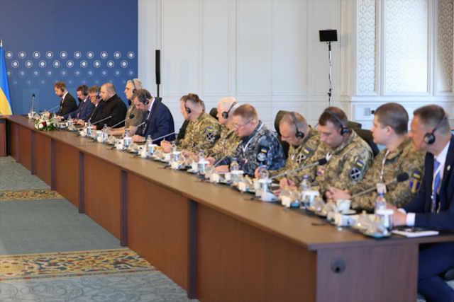 Rusya-Ukrayna barış için İstanbul'da! Görüşme 1 saat sürdü