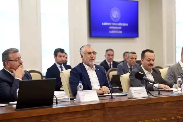 Memur ve emeklinin gözü bu görüşmede! Zam pazarlığı son düzlükte