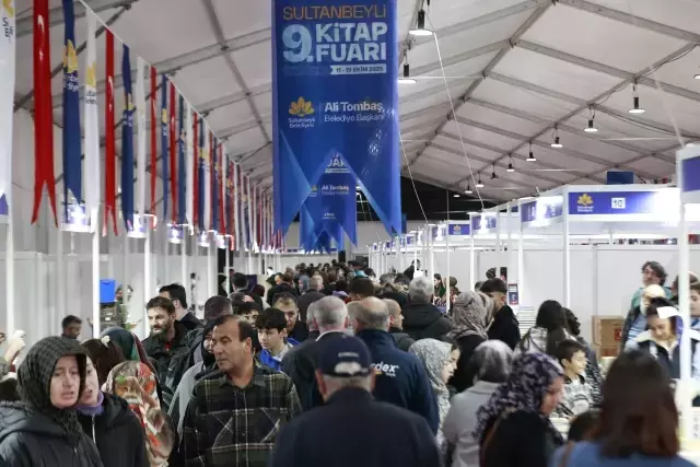 9'uncu Sultanbeyli Kitap Fuarı Başladı