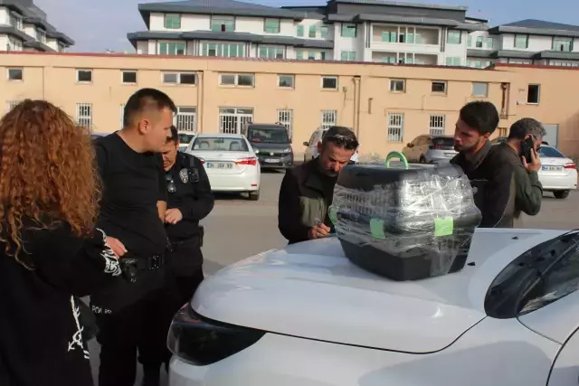 Daha 18 yaşında! Satmaya çalıştığı şeyi fark edenler telefona sarıldı