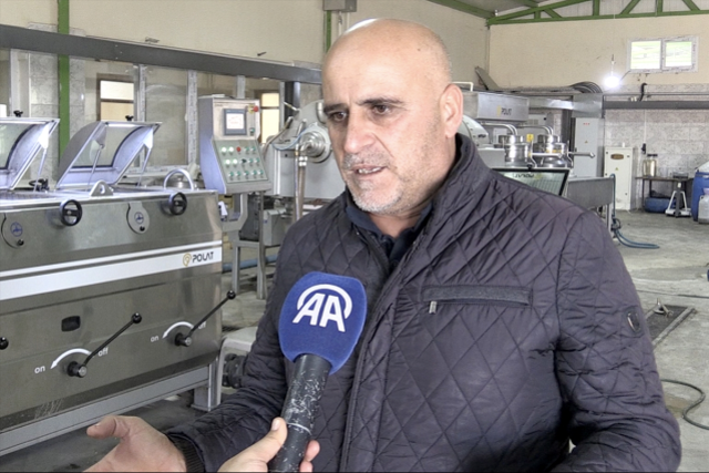 Muhtar fabrika kurup tüm mahalleyi işe aldı! Suudi Arabistan'a bile ihraç ediyor