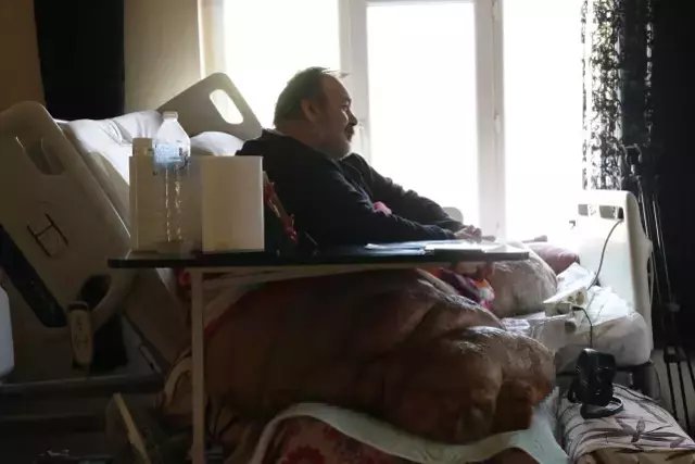 5 yıldır evden çıkamıyor! Kilosu öyle bir arttı ki hayatı zindan oldu