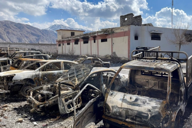 Çölde 3 günlük kanlı çatışma! Ordu kasabayı geri aldı, onlarca kişi öldü