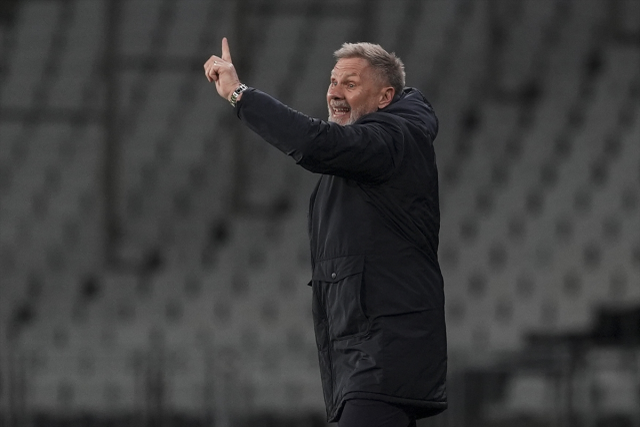 Samsunspor Teknik Direktörü Thorsten Fink, Süper Lig'e 1 puanla başladı.