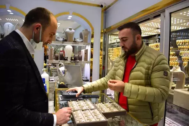Düğünlerde artık çeyrek altın takılmıyor! 0.25 ile 0.50 grama rağbet var