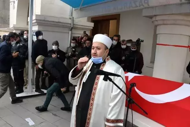 Şehit teğmenin cenaze namazını ağabeyi kıldırdı