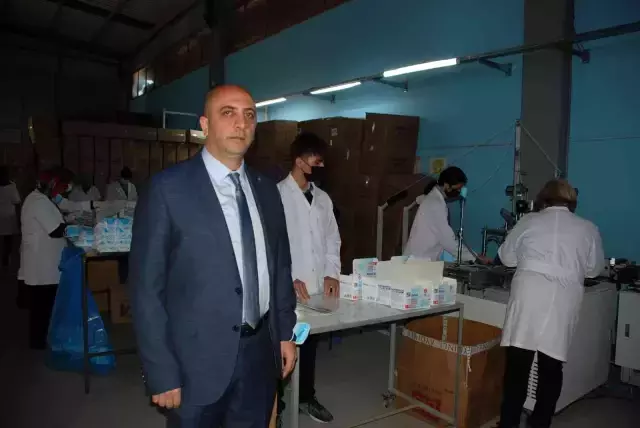 Fabrika gibi okul! Maske üreterek 2 yılda 7 milyon lira ciro yaptılar