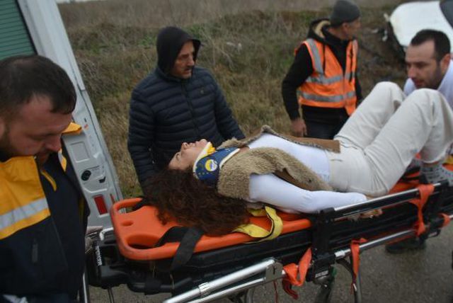 Kazada yaralandı; sağlık ekipleriyle tartışıp ambulansı terk etti