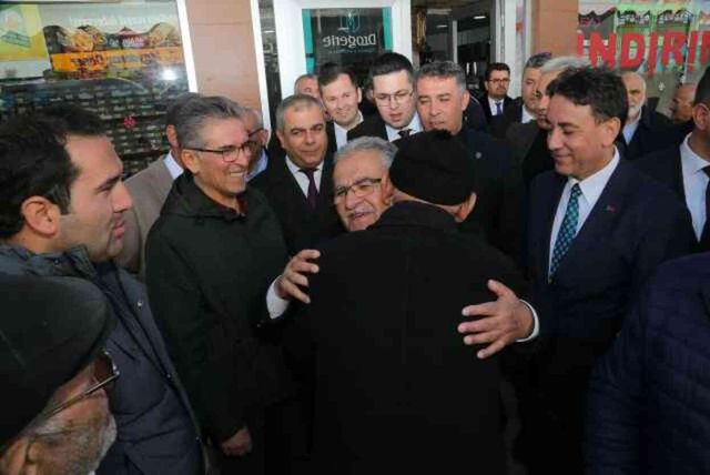 Memduh Büyükkılıç kimdir? AK Parti Kayseri Belediye Başkan adayı Memduh Büyükkılıç kaç yaşında, nereli?