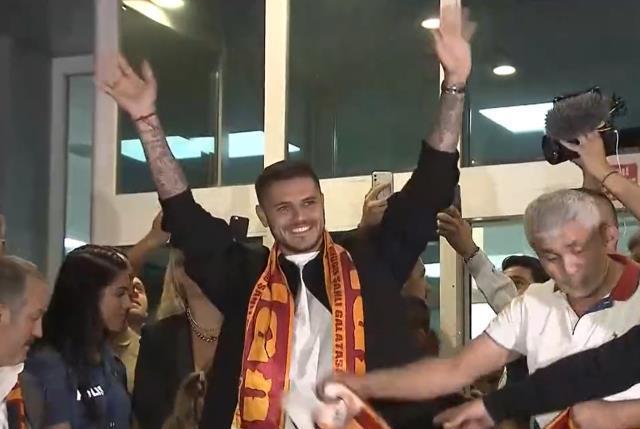 Tarihi gece! Galatasaray, 1.5 saat içerisinde 4 yıldız futbolcuyu renklerine bağladı