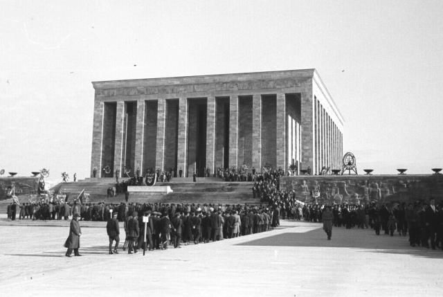 Ulu Önder Mustafa Kemal Atatürk'ü aramızdan ayrılışının 84. yıl dönümünde sevgi, saygı ve minnetle anıyoruz