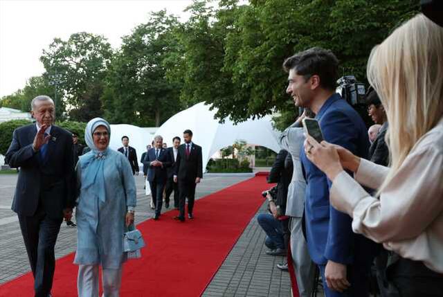 Litvanya Cumhurbaşkanı NATO Zirvesi'nde akşam yemeği verdi