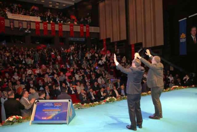 Ali Tombaş, Sultanbeyli'nin yüz akı olacak 100 projeyi açıkladı