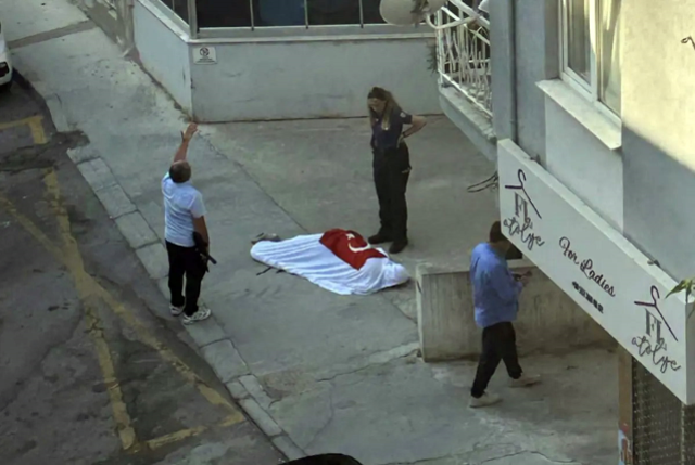 2 polisin şehit olduğu saldırıdan kahreden görüntüler