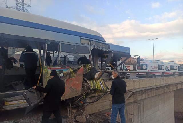 Ankara'da halk otobüsü kaza yaptı! Çok sayıda yaralı var