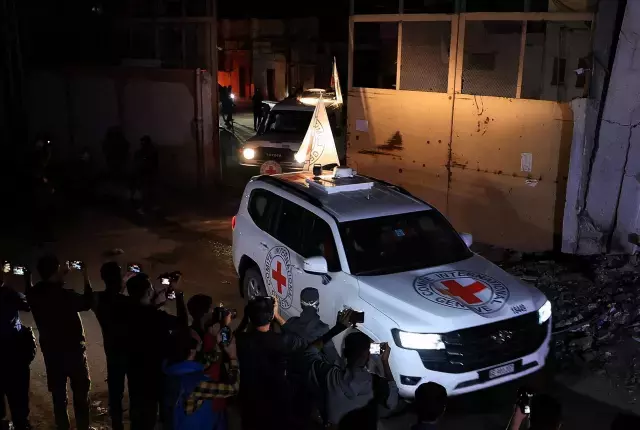 Yardım konvoyları için hazırlanan tırlar