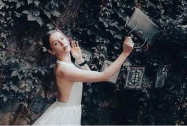 Camdaki Kız'ın Nalan'ı Burcu Biricik'in dergi için verdiği pozlar olay oldu