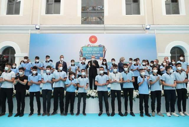 Cumhurbaşkanı Erdoğan'dan dikkat çeken aşı mesajı: Asla zorlayıcılığa başvurmak istemiyoruz ancak imkanını değerlendirmek şarttır