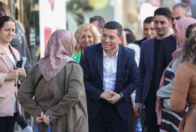 Antalya Kepez Belediye Başkanı kimdir? Antalya Kepez Belediye Başkanı Hakan Tütüncü kaç yaşında, aslen nerelidir?