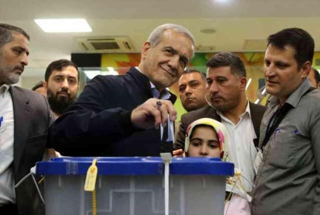 İran'da Cumhurbaşkanlığı yarışını önde götüren Türk aday! Söylemleri dikkat çekiyor