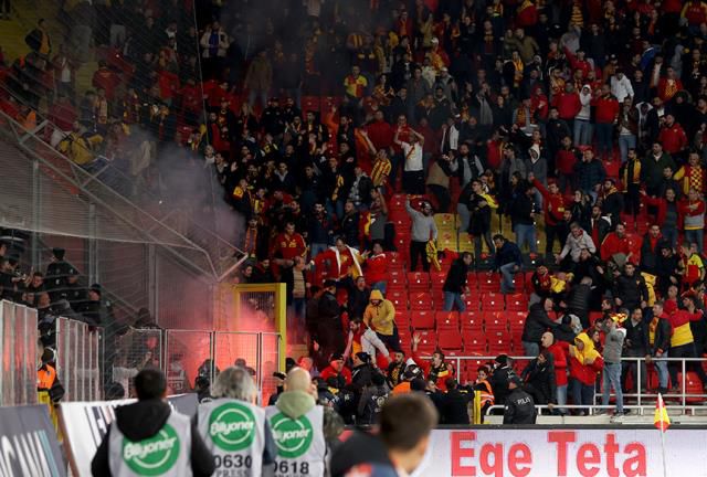 Göztepe- Altay maçında ne oldu? Göztepe maçı olay ne? Göztepe- Altay maçı ne zaman oynanacak? Göztepe- Altay maçı olayı ne?