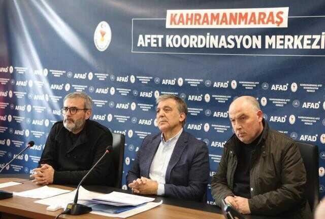 Abdullah Gül 18. günde deprem bölgesinde! Yanında AK Partili isim dikkat çekti