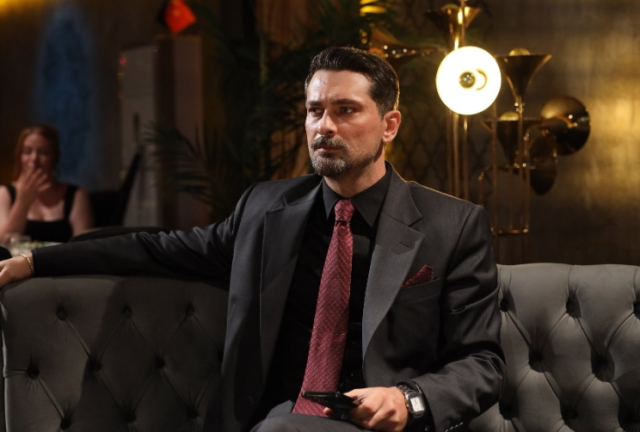 Aynadaki Yabancı yaşanmış hikaye mi, gerçek mi, kitaptan uyarlama mı?