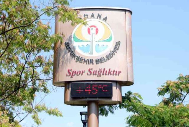 Adana'da termometreler 45 dereceyi gösterdi