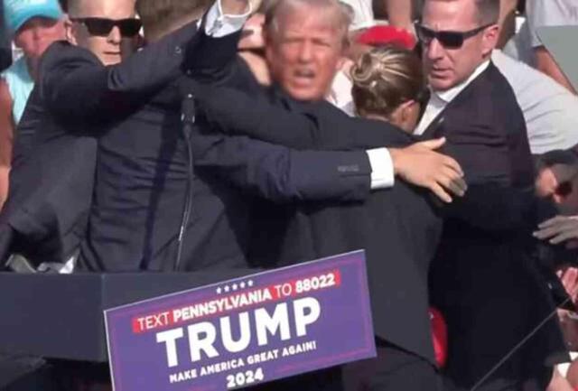 Donald Trump'a saldırı anı kamerada