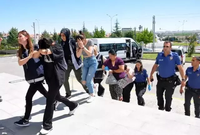 5 yıldızlı otelin havuzuna eskort operasyonu! Cinsel ilişkiye vaadiyle 3 milyon liralık vurgun yapmışlar