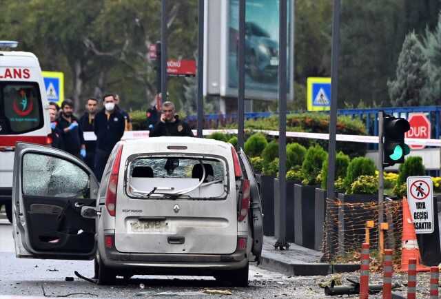 Son Dakika: İçişleri Bakanlığı: Ankara'daki bombalı saldırıyı gerçekleştiren teröristlerden birinin PKK terör örgütü üyesi olduğu belirlendi