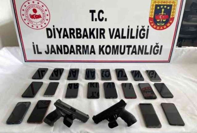 Vatandaşları cezaevinden tahliye vaadiyle dolandırdılar! 1'i avukat 9 kişi tutuklandı