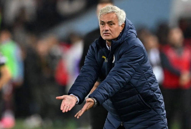 Fenerbahçe-Sivasspor maçı ilk 11'ler açıklandı! Fenerbahçe-Sivasspor maçının ilk 11'i belli oldu mu?