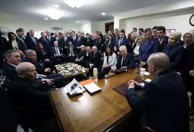 Cumhurbaşkanı Erdoğan'dan Meclis'te sürpriz görüşme! İşte o tarihi fotoğraf