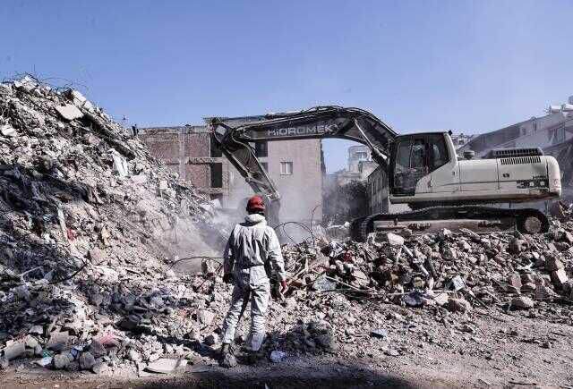 Son Dakika! Depremde hayatını kaybedenlerin sayısı 41 bin 156'ya yükseldi