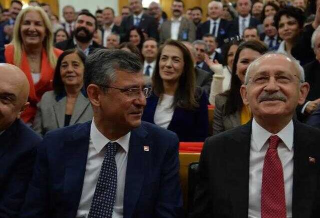 Özgür Özel, Kılıçdaroğlu'nun veda konuşmasında hüngür hüngür ağladı