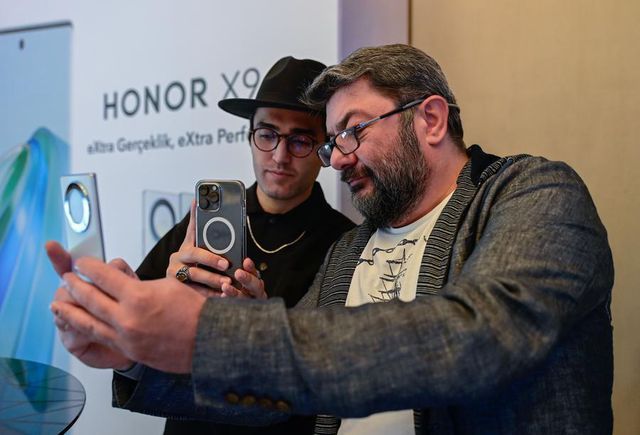 Çinli Akıllı Cihaz Üreticisi Honor, İstanbul'da Yeni Cep Telefonunu Tanıttı