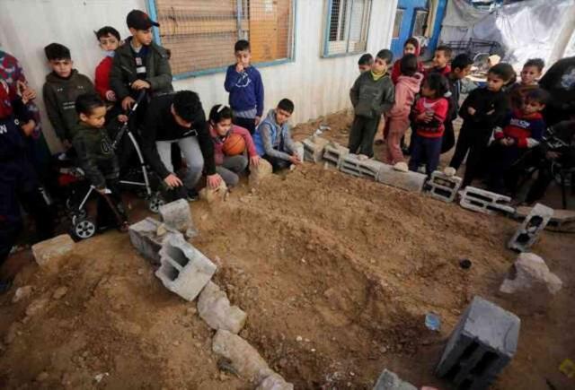 İsrail Saldırılarında Ölen Filistinlilerin Sayısı 24 Bin 927'ye Ulaştı