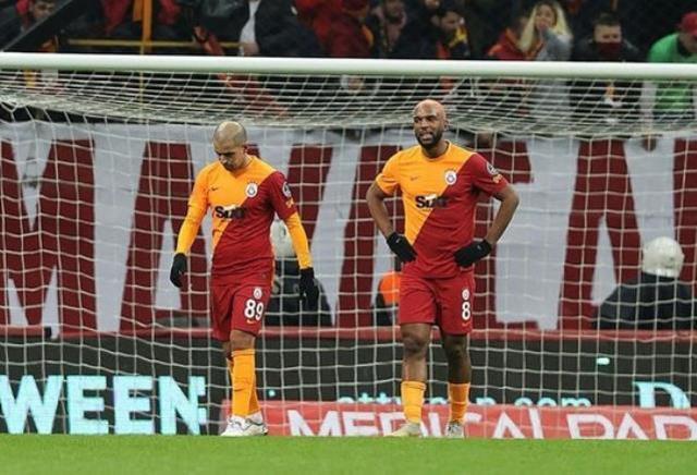 Feghouli ve Babel'i topla bir Morutan etmedi! Taraftarlar tepki gösterdi