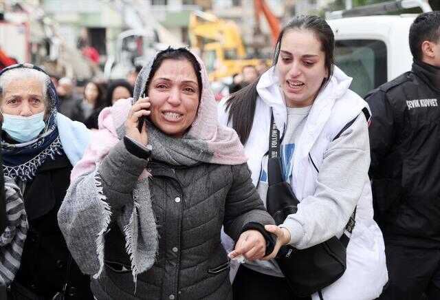 Son Dakika: Depremde hayatını kaybedenlerin sayısı 44 bin 374'e yükseldi