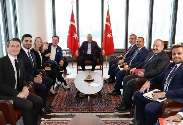 Görüşmeye çocuğuyla geldi! Cumhurbaşkanı Erdoğan'dan Elon Musk'a 'Teknofest' daveti