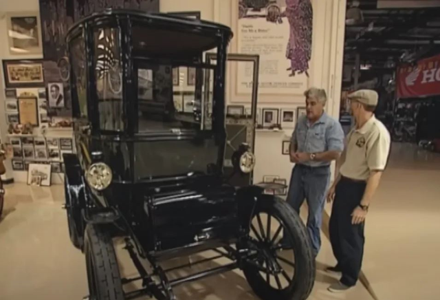 Dünyanın ilk elektrikli otomobili 100 yaşında