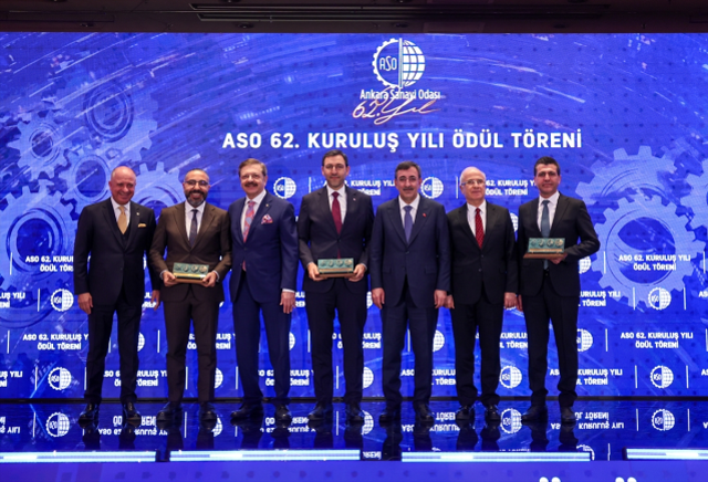 Cumhurbaşkanı Yardımcısı Cevdet Yılmaz: Enflasyon düşüş eğilimine girmiş durumda