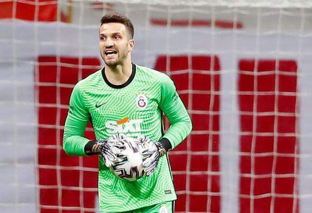 Galatasaray'ın kalesinde alarm! St. Johnstone rövanş maçında kaleye mecburen İsmail geçecek