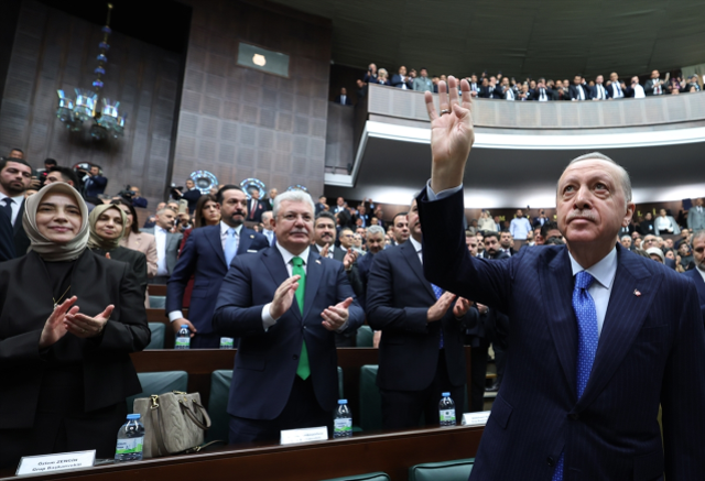 Erdoğan'dan Bakan Ersoy'a mesaj: Bizim uhdemizde olan bir şey varsa hesabını soracağız