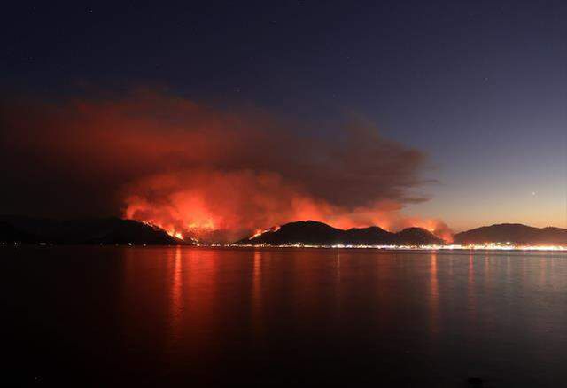 Tüyler ürperten anlar! Marmaris'te hava kararınca, felaket daha da korkunç bir hal aldı