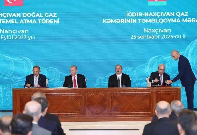 Cumhurbaşkanı Erdoğan Nahçıvan'da! Azerbaycan'la 3 anlaşma imzalandı