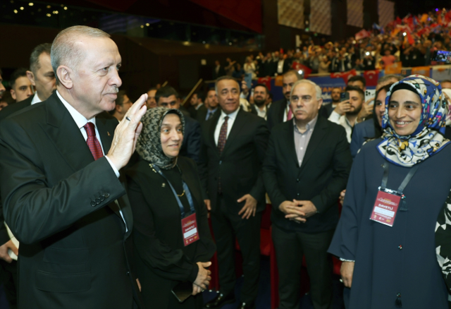 Cumhurbaşkanı Erdoğan: Ahtapotun kolları bir bir deşifre oluyor