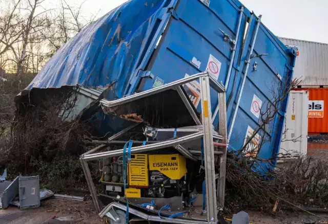 80 yıllık bomba kenti savaş alanına çevirdi