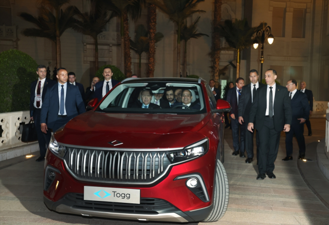 Cumhurbaşkanı Erdoğan'dan, Mısır Cumhurbaşkanı Sisi'ye sürpriz hediye